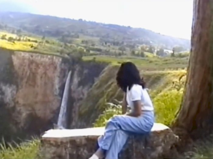 Pemandangan Air Terjun Sipiso-Piso Sumatera Utara Tahun 1997 Viral, Cantik Kali!
