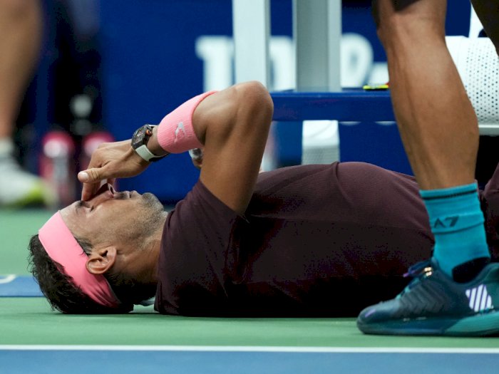 Aduh Muka Kepukul Raket Sendiri, Hidung Rafael Nadal Berdarah di US Open 2022