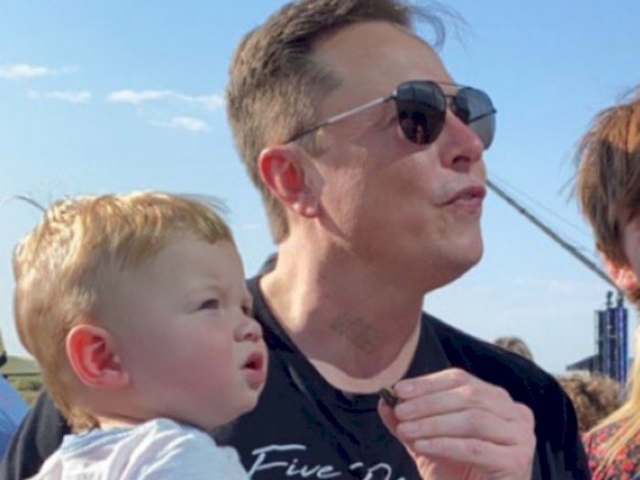 Anak Elon Musk yang Berusia 2 Tahun Ngomel-ngomel Gara-gara Roket Gak Capai Orbit