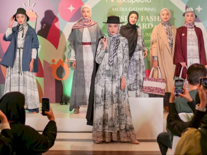 Angela Tanoesoedibjo: Fashion Muslim Indonesia Patut Jadi Trendsetter Dunia