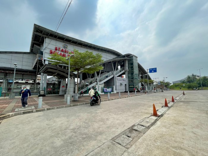 KAI Daop 1 Pastikan Tak Ada Pungli di Area Parkir Stasiun Bekasi Timur