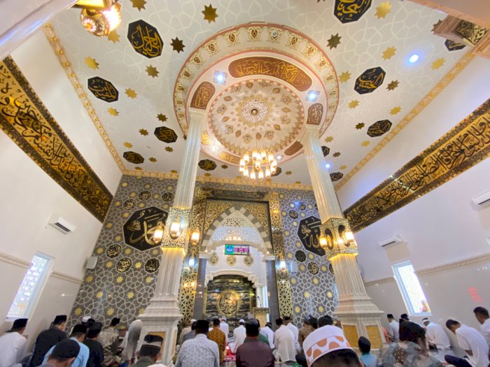 Mewah! Masjid Ini Dibangun Pakai Dana Pribadi Rp5 Miliar, Ornamennya dari Italia dan Mesir