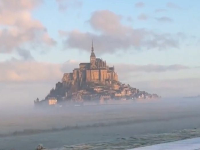 Indahnya Mont Saint Michel, Pulau di Prancis Mirip Negeri Dongeng