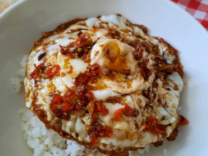 Resep Nasi Telur Ceplok Spesial ala Chef Devina Hermawan: Wangi, Enak, Cocok Buat Sarapan!