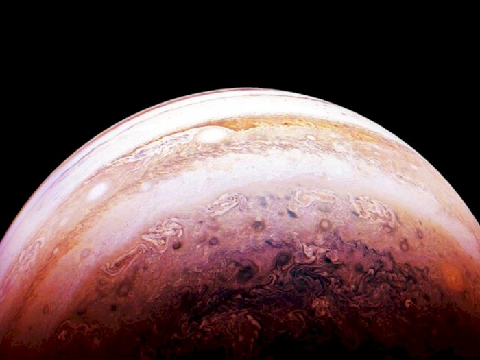 Pada Tanggal Ini, Kamu Bisa Melihat Keindahan Planet Jupiter dari Rumah!