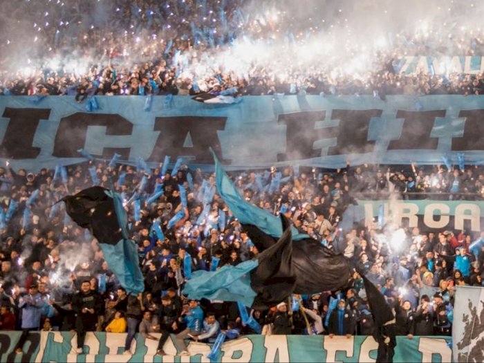 Merinding! Aksi Fans Klub Argentina Ini Bikin Lawan Ciut Nyali