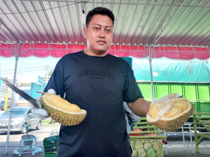 Mantap! Cuma Rp15 Ribu Per Buah, Garansi Makan Durian Gratis Kalau Enggak Manis