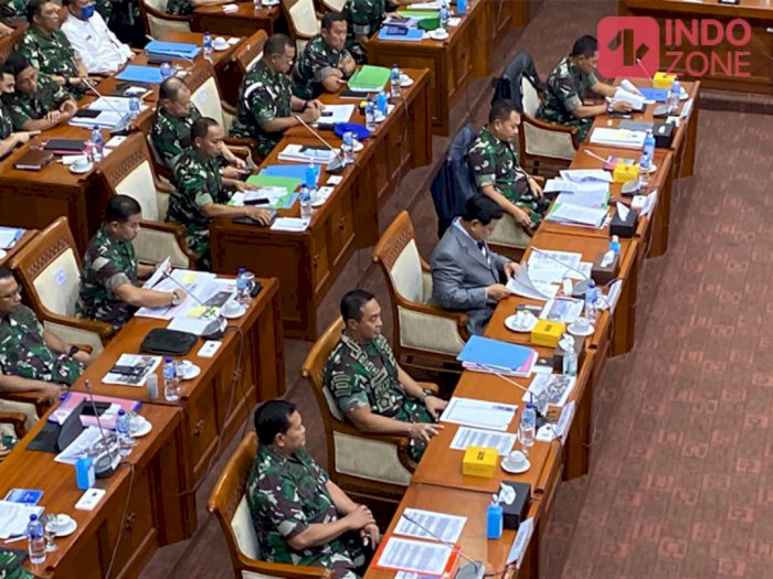 Menhan Prabowo, Panglima TNI, hingga KSAD Dudung Hadiri Rapat Bersama Komisi I DPR