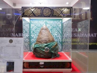 Pameran Artefak Nabi Muhammad di Tangerang Tampilkan Tapak Kaki hingga Eksrak Keringat