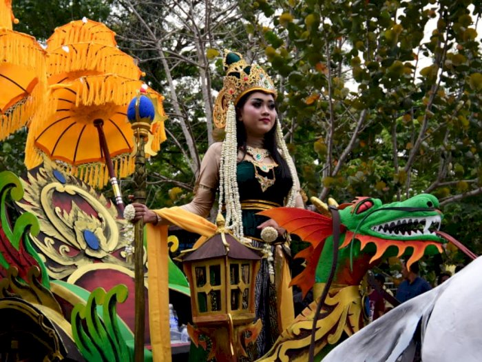 Ada ‘Nyi Roro Kidul’ di Tradisi Petik Laut Malang, Ritual Tahunan Agar Rezeki Melimpah