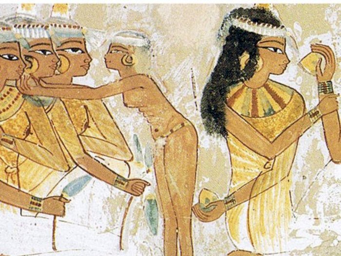 Bahaya Lipstik di Zaman Kuno, Dianggap sebagai Ciuman Kematian Berkedok Mempercantik Diri