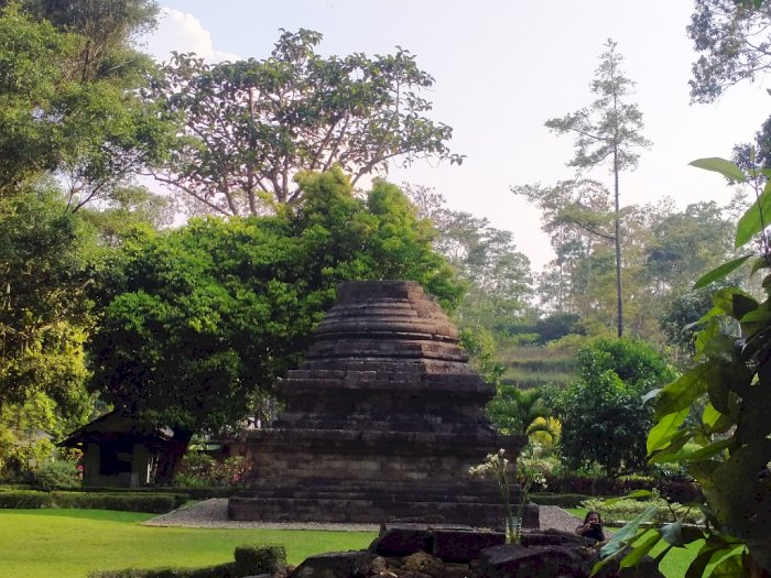 Mencengangkan! Ternyata di Malang Ada ‘Candi Borobudur’, Begini Bentuknya