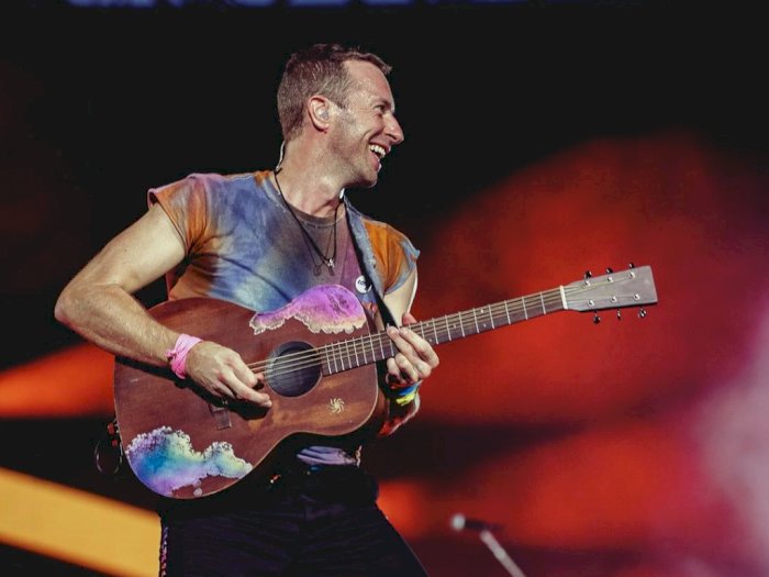 Coldplay Tunda Konser Hingga Awal 2023 karena Chris Martin Alami Radang Paru-Paru