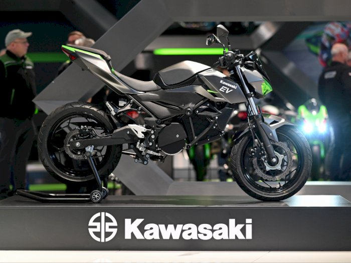 Kawasaki Pamerkan Konsep Motor Listrik Pertamanya di Intermot 2022, Desainnya Gahar!