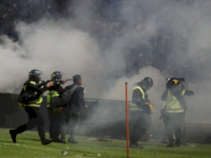Kabag Ops Polres Malang Tahu Aturan FIFA, Tapi Instruksikan Lepas Gas Air Mata