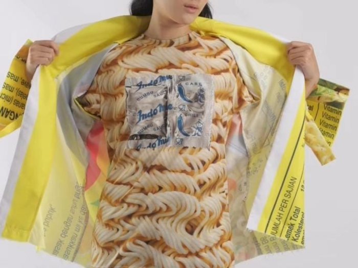 Baju Mi Instan Kebanggaan Anak Kosan: Lihatnya Bikin Laper Sejuta Umat