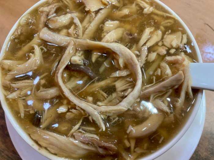 Sup Ular dari China, Makanan Ekstrem Musim Dingin yang Populer di Hong Kong