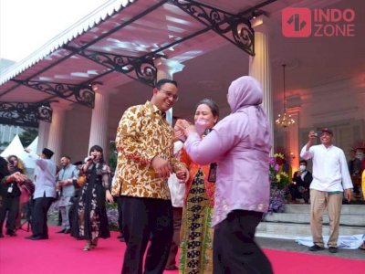 Asyiknya Anies dan Riza Berjoget di Acara Perpisahan dengan ASN DKI Jakarta