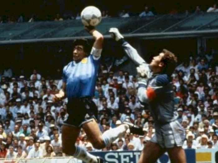 Bola Gol Tangan Tuhan Maradona Dijual Rp51 Miliar, Ada yang Mau Beli?