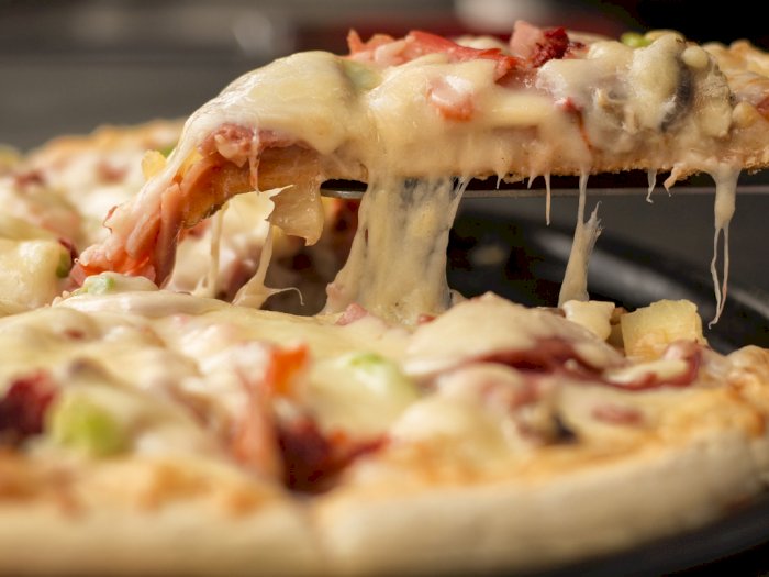Cara Membuat Pizza Teflon ala Rumahan yang Enak dan Lembut, Ini Tipsnya!