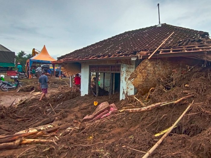 Enam Kabupaten di Bali Diterjang Banjir dan Tanah Longsor, Rp6 Miliar Seketika Melayang