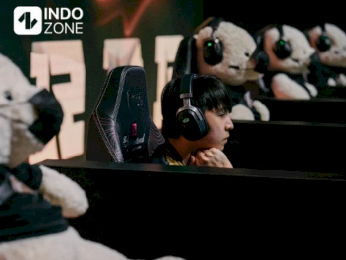Boneka Beruang Temani Gamer Ini di Turnamen Dota The International 11, Kenapa Ya?