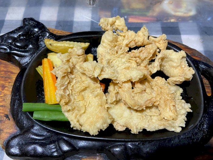 Warung Steak Wong Cilik, Masakan Barat Bisa Dirasakan Rakyat Biasa: Harganya Rp12 Ribuan!