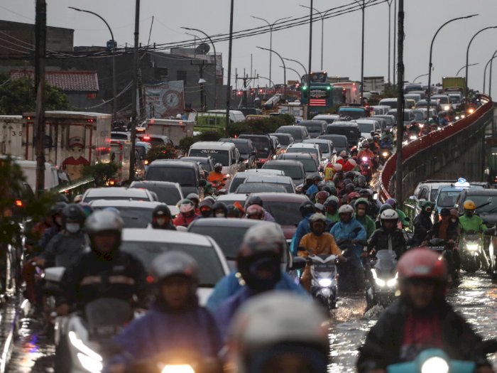 Awas! Ini 5 Dampak Pada Mobil Saat Musim Hujan Meski Mesin Tak Terendam Banjir