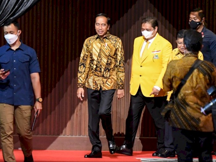 Airlangga Dapat Pujian dari Presiden Jokowi, Direstui Nyapres?