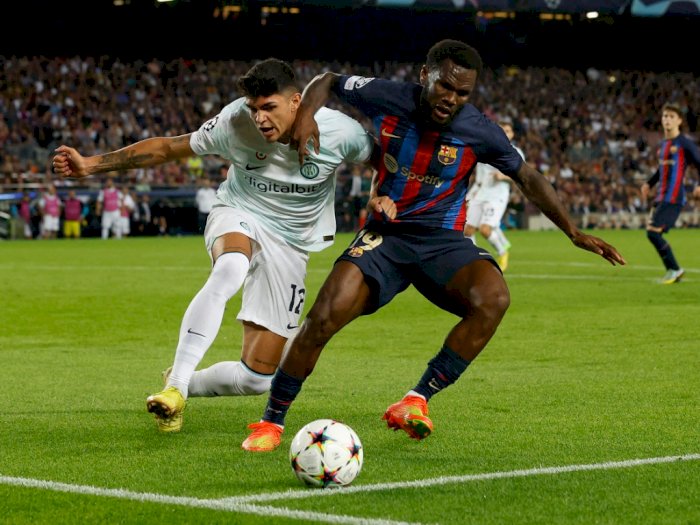 Barcelona Hampir Terdepak dari Liga Champions, Franck Kessie Ogah Kibarkan Bendera Putih