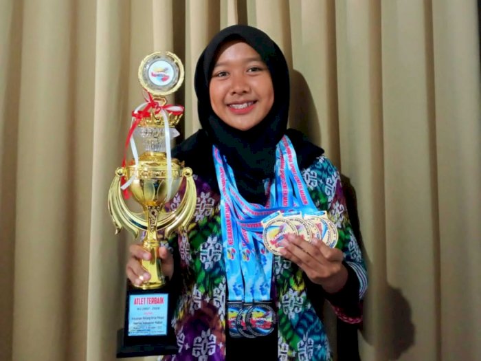 Luar Biasa! Siswi SMP Asal Ponorogo Ini Borong 5 Medali Emas dalam Sekali Kompetisi Renang