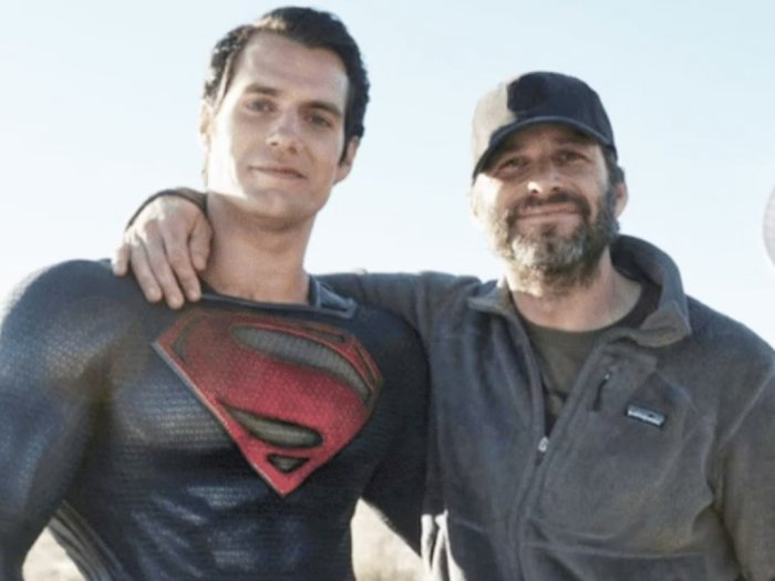 Henry Cavill Dapat Ucapan Selamat dari Zack Snyder Usai Return Jadi Superman