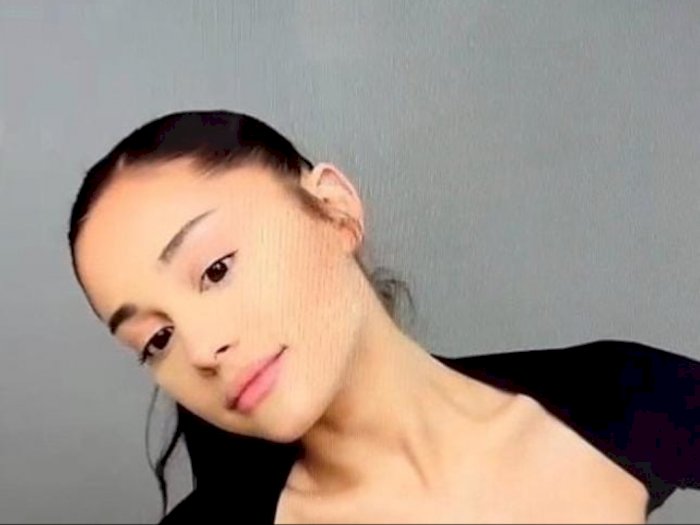 Wajah Baru Ariana Grande Tampil Beda Tanpa Makeup Tebal: Malah Kaya Idol Kpop