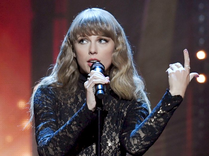 Taylor Swift Sapu Bersih Top 10 Billboard Hot 100, Netizen: Dia Adalah 'Industri Musik'