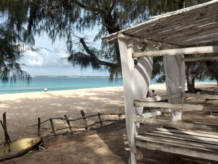 Bak Surga Tersembunyi, Begini Pesona Pantai Hlaen Ana di Pulau Semau