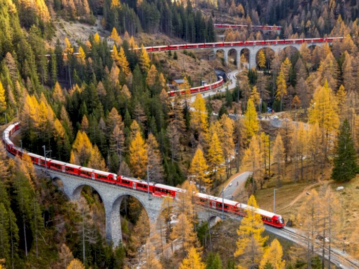 Mahakarya Teknik Sipil, Kereta Api Swiss Pecahkan Rekor Terpanjang di Dunia, Nyaris 2 Km
