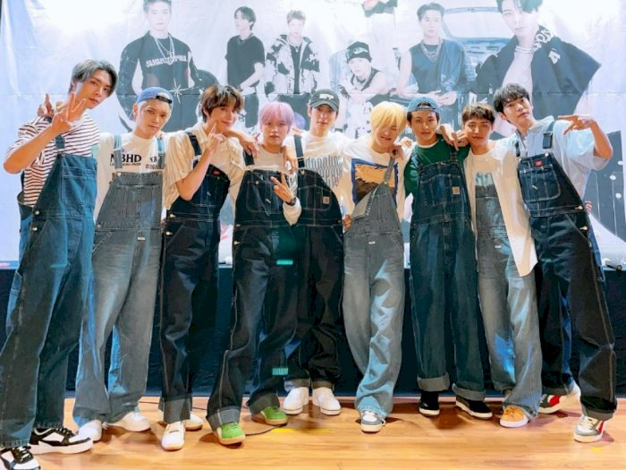 Konser Malam Ini, Yuk Intip OOTD Kece Member NCT 127 Pakai Outfit Serba Jeans!