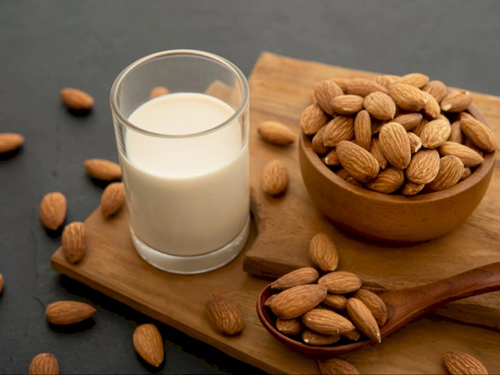 8 Manfaat Susu Almond Bagi Kesehatan, Bisa Jaga Berat Badan! 