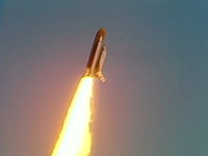 NASA Temukan Bangkai Pesawat Challenger yang Meledak 30 Tahun Lalu di Dasar Laut 
