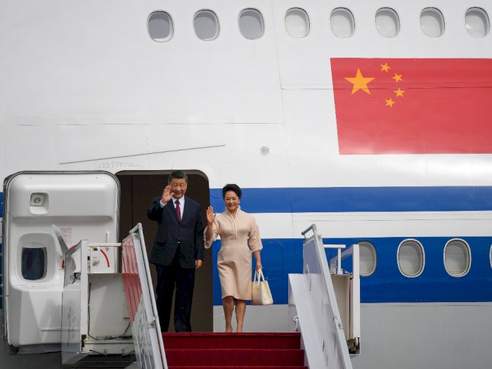 Presiden China Xi Jinping Tiba di Bali, Disambut Langsung oleh Menko Luhut
