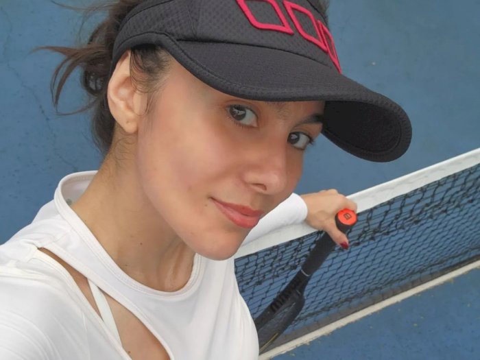 Selfie Manja Wulan Guritno di Lapangan Tenis Bikin Terpana, Dian Sastro: Keren Banget Tan!