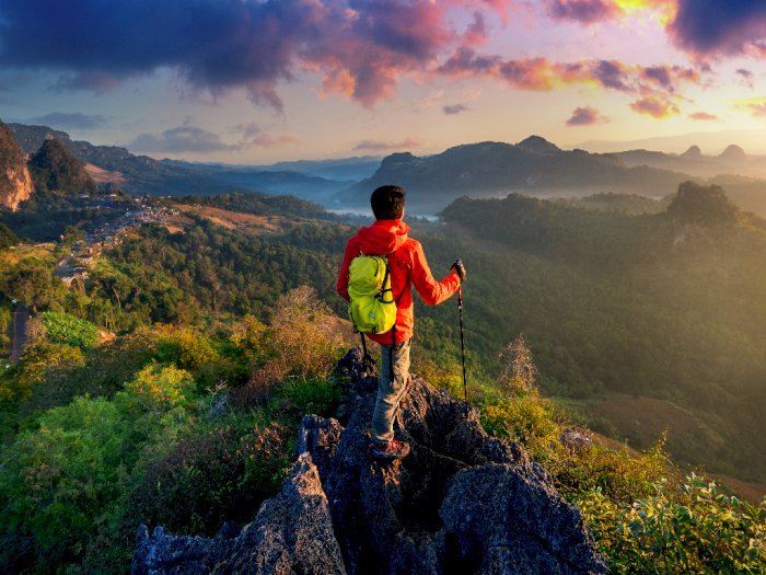 5 Tips Cegah Tersesat saat Mendaki Gunung, Pemula Wajib Simak!