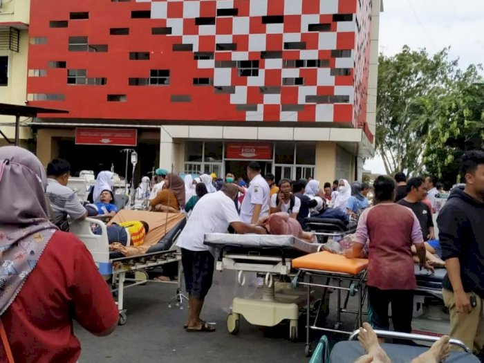 Imbas Gempa di Cianjur, Bangunan Kampus Roboh hingga Pasien RS Dievakuasi!