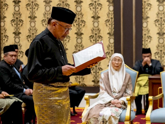 Anwar Ibrahim Resmi Dilantik Raja Jadi PM Malaysia: Saya Ambil Tugas Berat Ini