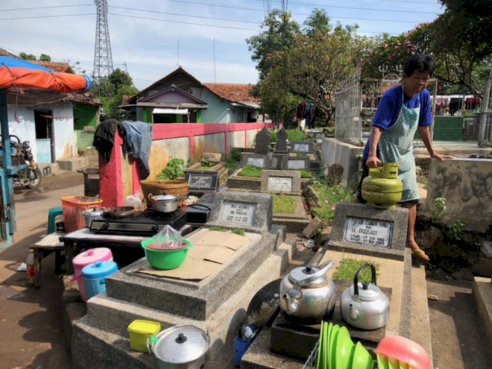 Bikin Merinding! Ada Kampung di Tengah Makam Cirebon, Warganya Selalu Ingat Ajal