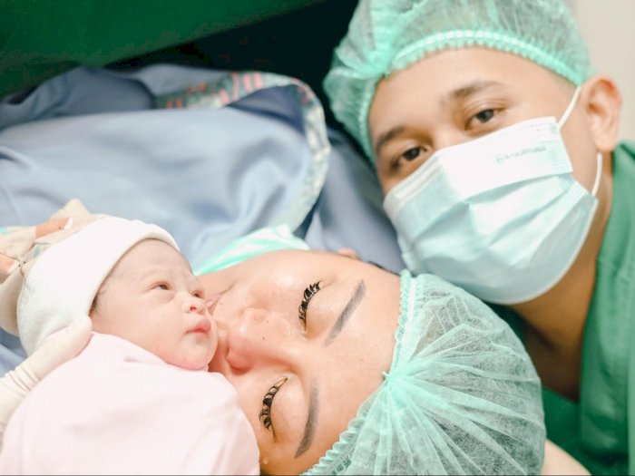 Adik Ayu Ting Ting Assyifa Nuraini Melahirkan Anak Pertama, Nama Sang Bayi Jadi Sorotan