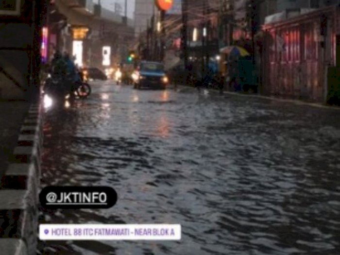 Hindari Jalan Fatmawati soalnya Banjir Parah!