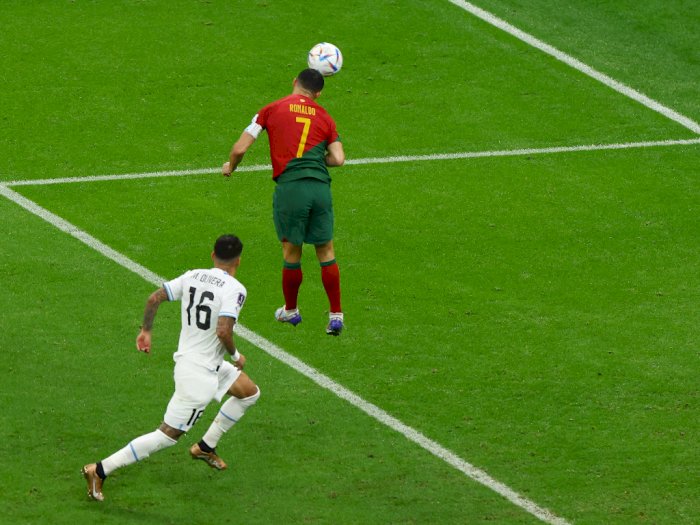 Teknologi Bola Piala Dunia 2022 Ungkap Fakta Ronaldo Gak Cetak Gol ke Gawang Uruguay