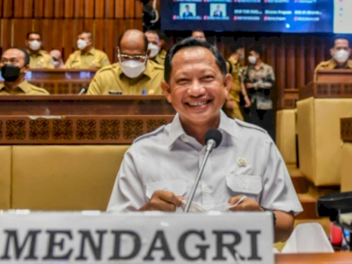 Mendagri Tito Terbitkan SE agar Seluruh Kepala Daerah Bantu Bencana Gempa Cianjur 