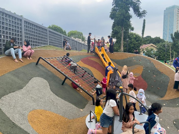 Meski Mungil, Taman Sambas Asri Ini Jadi Idola Anak Jaksel karena Fasilitasnya Nyaman!